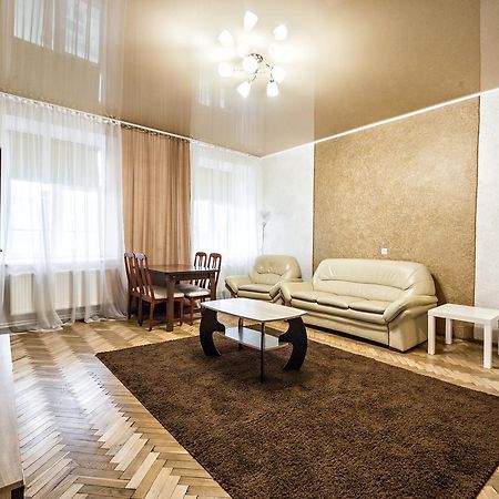 Apartment In A City Center! Krakivska,34 إلفيف المظهر الخارجي الصورة